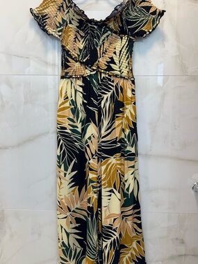 Patrons of Peace Black Tropical Print Off-Shoulder Jumpsuit size XS
